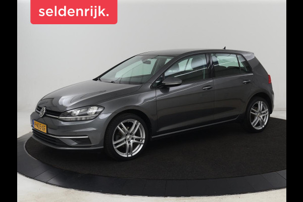 Volkswagen Golf 1.0 TSI Comfortline | Trekhaak | Adaptive cruise | Navigatie | 18'' | Climate control | Parkeerhulp | Bluetooth