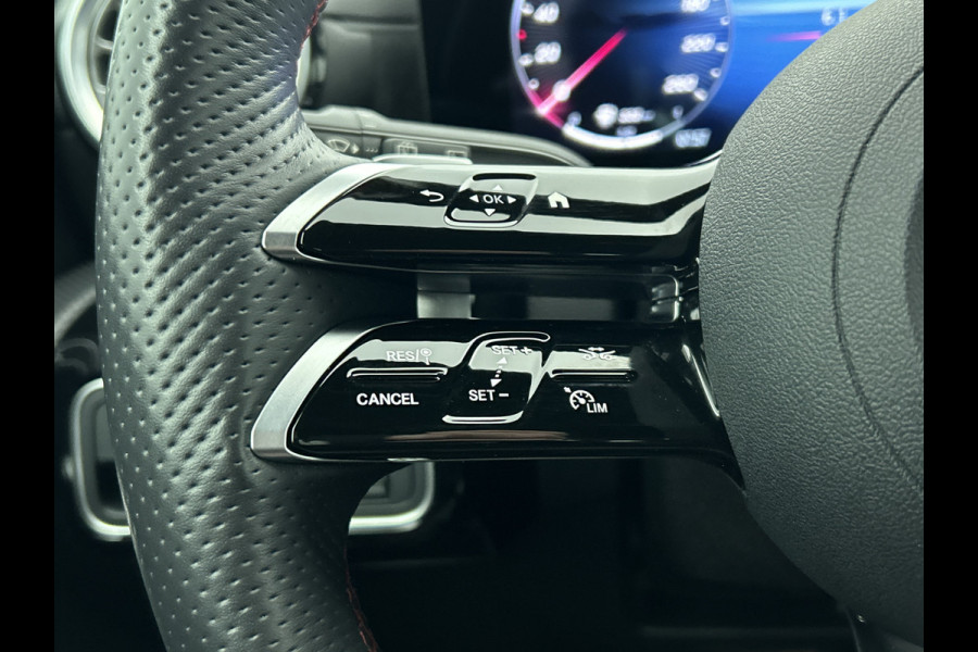 Mercedes-Benz A-Klasse 180 AMG Star Edition AMG Line | Ledkoplampen | Apple CarPlay | Licht- en zicht pakket | Keyless-Go | Spiegel Pakket | Stoelverwarming. Inclusief 24 maanden MB Certified garantie voor Europa.