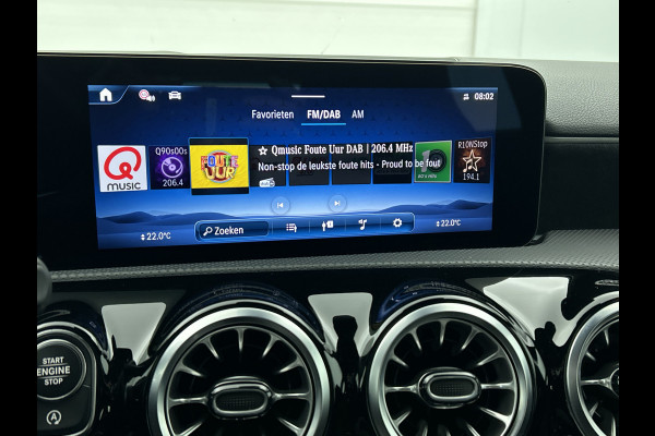 Mercedes-Benz A-Klasse 180 AMG Star Edition AMG Line | Ledkoplampen | Apple CarPlay | Licht- en zicht pakket | Keyless-Go | Spiegel Pakket | Stoelverwarming. Inclusief 24 maanden MB Certified garantie voor Europa.