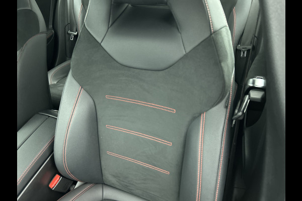 Mercedes-Benz A-Klasse 180 AMG Star Edition AMG Line | Ledkoplampen | Apple CarPlay | Licht- en zicht pakket | Keyless-Go | Spiegel Pakket | Stoelverwarming. Inclusief 24 maanden MB Certified garantie voor Europa.