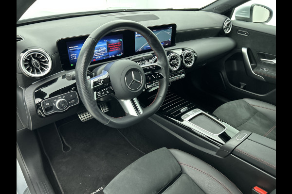 Mercedes-Benz A-Klasse 180 AMG Star Edition AMG Line | Ledkoplampen | Apple CarPlay | Licht- en zicht pakket | Keyless-Go | Spiegel Pakket | Stoelverwarming. Inclusief 24 maanden MB Certified garantie voor Europa.