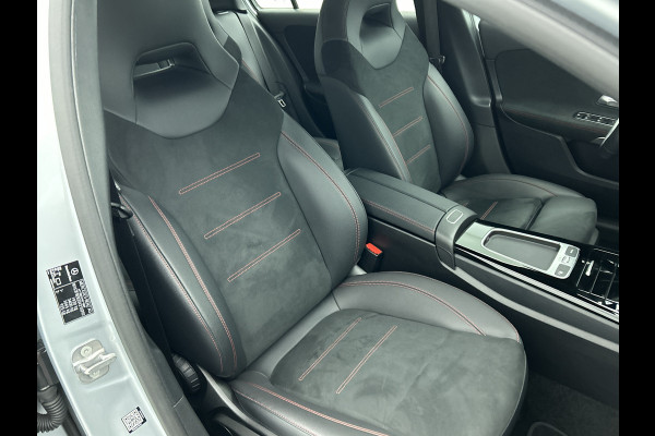 Mercedes-Benz A-Klasse 180 AMG Star Edition AMG Line | Ledkoplampen | Apple CarPlay | Licht- en zicht pakket | Keyless-Go | Spiegel Pakket | Stoelverwarming. Inclusief 24 maanden MB Certified garantie voor Europa.