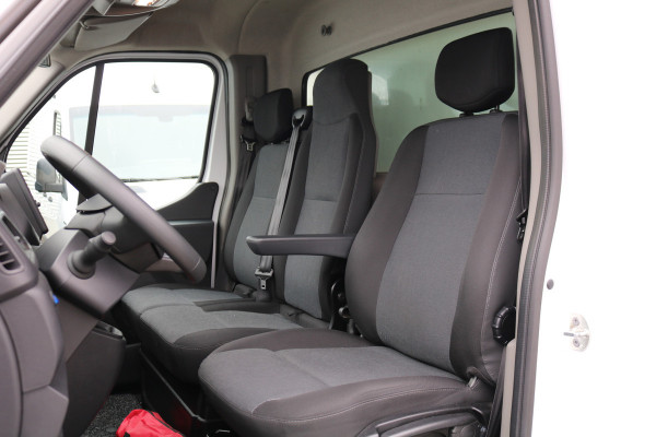 Renault Master 2.3 dCi 165pk Bakwagen met Laadklep