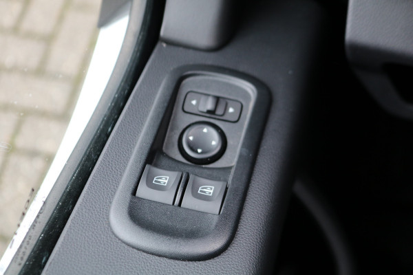 Renault Master 2.3 dCi 165pk Bakwagen met Laadklep