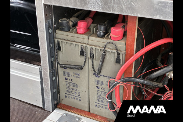 Volkswagen Crafter 35 2.0 TDI L3H3 Automaat Trekhaak 2x Treeplank Camera Cruise Standkachel Elektrische schuifdeur