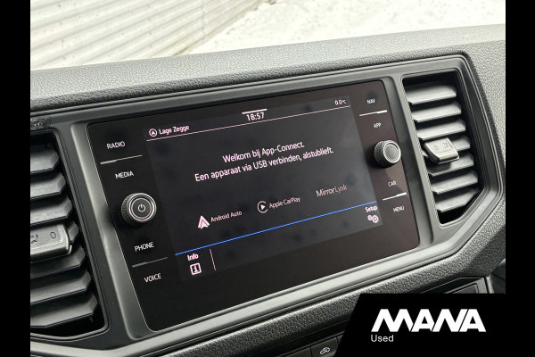 Volkswagen Crafter 35 2.0 TDI L3H3 Automaat Trekhaak 2x Treeplank Camera Cruise Standkachel Elektrische schuifdeur
