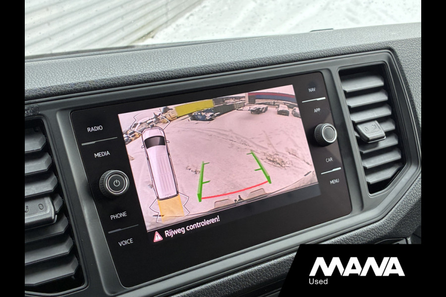 Volkswagen Crafter 35 2.0 TDI L3H3 Automaat Trekhaak 2x Treeplank Camera Cruise Standkachel Elektrische schuifdeur