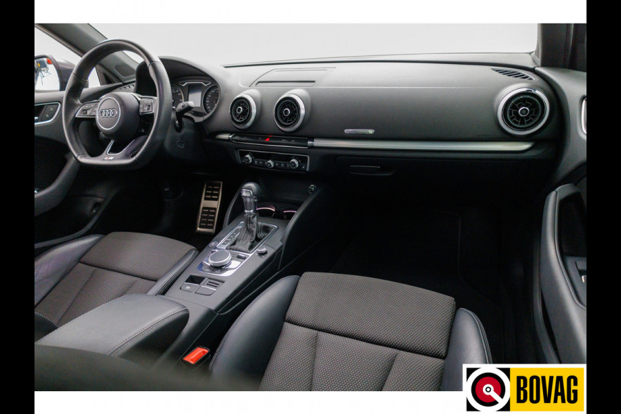 Audi A3 Sportback 40 e-tron 204 PK 2x S-Line | Panoramadak | Adaptive Cruise | Led |Stoelverwarming PDC V+A, Privacy glas, 18 inch