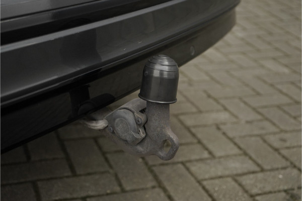 Volkswagen Tiguan 1.4 TSI R-Line Pano ACC Leder Trekhaak 20"