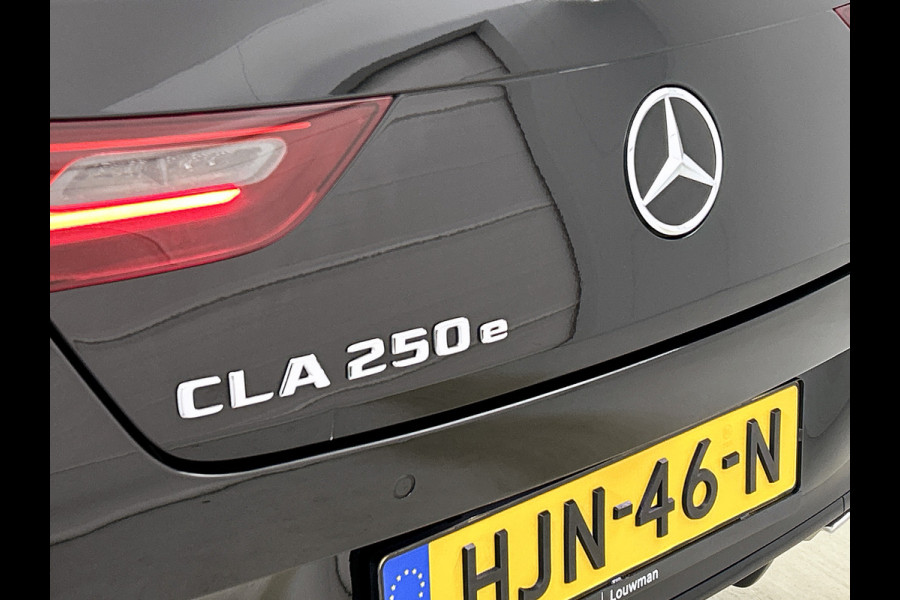 Mercedes-Benz CLA-Klasse Shooting Brake 250 e Star Edition AMG Line | Night Pakket | Sfeerverlichting | Ledkoplampen | Apple CarPlay | Keyless-Go | Inclusief 24 maanden MB Certified garantie voor Europa.