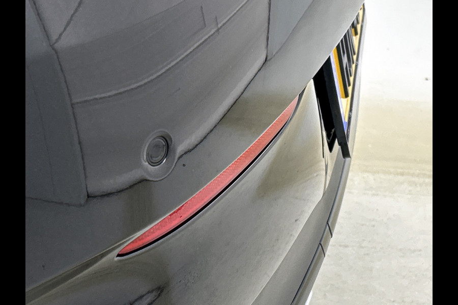 Mercedes-Benz CLA-Klasse Shooting Brake 250 e Star Edition AMG Line | Night Pakket | Sfeerverlichting | Ledkoplampen | Apple CarPlay | Keyless-Go | Inclusief 24 maanden MB Certified garantie voor Europa.