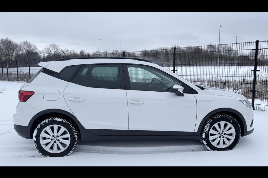 Seat Arona 1.0 TSI Style Business Intense | Carplay | Camera | Adaptieve cruise control | Dodehoek spiegels