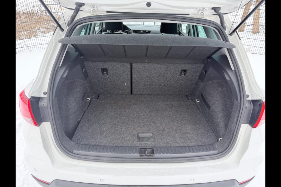 Seat Arona 1.0 TSI Style Business Intense | Carplay | Camera | Adaptieve cruise control | Dodehoek spiegels