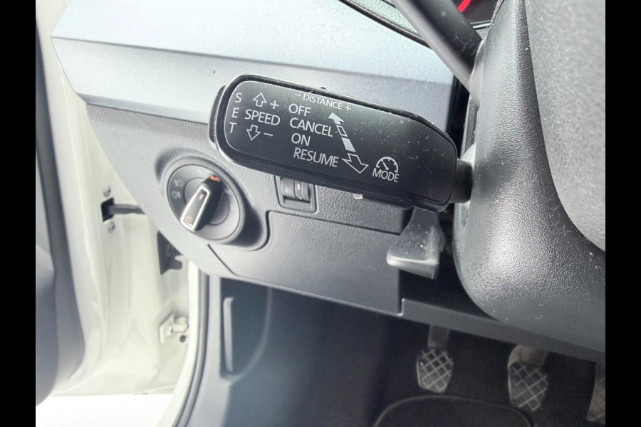 Seat Arona 1.0 TSI Style Business Intense | Carplay | Camera | Adaptieve cruise control | Dodehoek spiegels