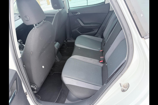 Seat Arona 1.0 TSI Style Business Intense | Carplay | Camera | Adaptieve cruise control | Dodehoek spiegels