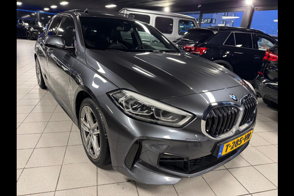 BMW 1-serie 118i High Executive Automaat panorama Led Navigatie