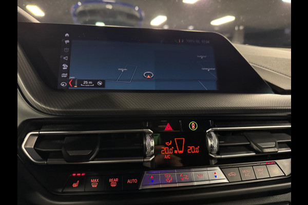 BMW 1-serie 118i High Executive Automaat panorama Led Navigatie