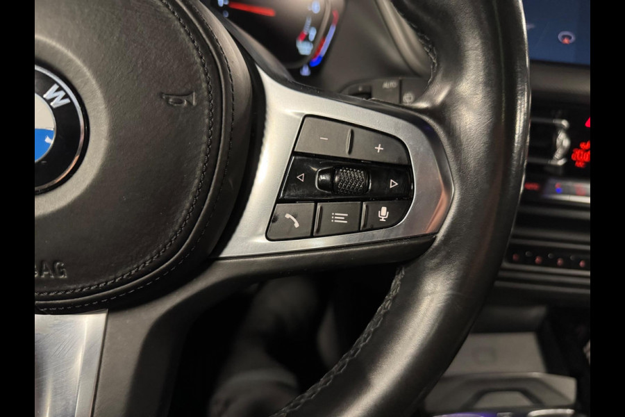 BMW 1-serie 118i High Executive Automaat panorama Led Navigatie