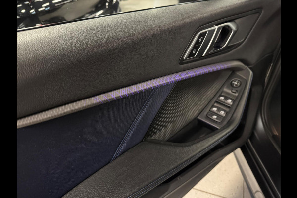 BMW 1-serie 118i High Executive Automaat panorama Led Navigatie