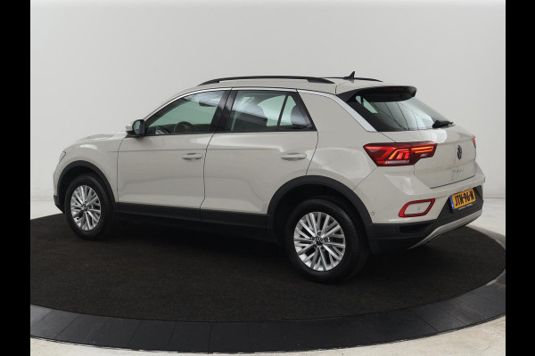 Volkswagen T-Roc 1.0 TSI Life | Stoelverwarming | Carplay | Adaptive cruise | Virtual Cockpit | Full LED | Park Assist | Airco | Bluetooth