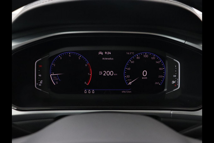 Volkswagen T-Roc 1.0 TSI Life | Stoelverwarming | Carplay | Adaptive cruise | Virtual Cockpit | Full LED | Park Assist | Airco | Bluetooth