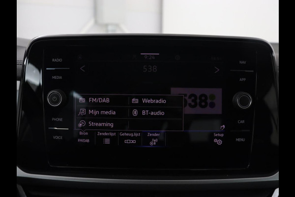 Volkswagen T-Roc 1.0 TSI Life | Stoelverwarming | Carplay | Adaptive cruise | Virtual Cockpit | Full LED | Park Assist | Airco | Bluetooth