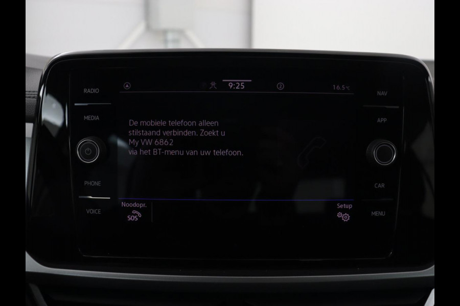 Volkswagen T-Roc 1.0 TSI Life | Stoelverwarming | Carplay | Adaptive cruise | Virtual Cockpit | Full LED | Park Assist | Airco | Bluetooth