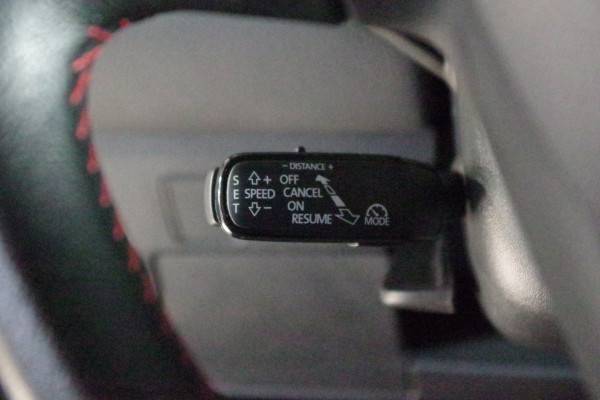 Seat Ibiza 1.0 TSI 110 PK Automaat FR Limited Edition, Panoramadak, Trekhaak, Camera, Stoelverwarming,