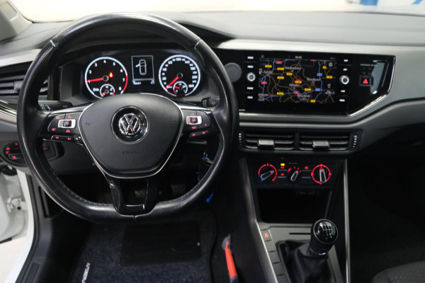 Volkswagen Polo 1.0 TSI Comfortline - N.A.P. Airco, Cruise, Navi, Camera.
