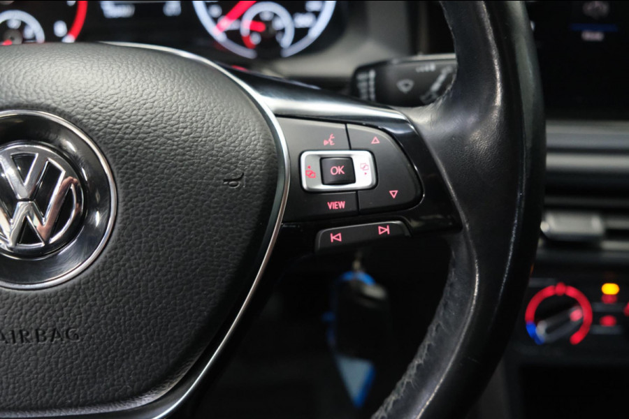 Volkswagen Polo 1.0 TSI Comfortline - N.A.P. Airco, Cruise, Navi, Camera.