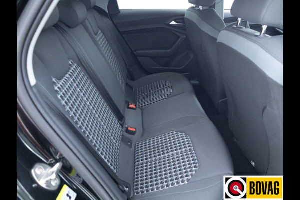 Audi A1 Citycarver 25 TFSI | Cruise control | Climate control | DAB+ | Apple Carplay / Android auto | 17 inch met all-season, Digi dashboard, Privacy glass