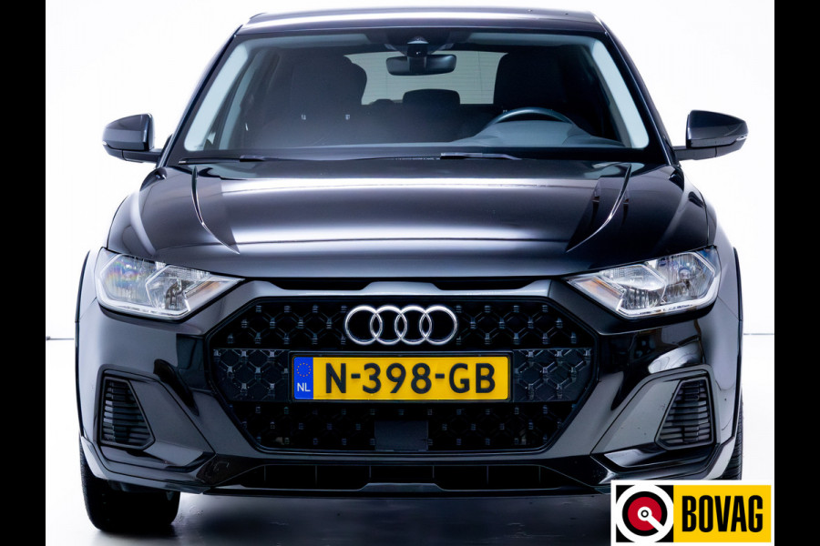 Audi A1 Citycarver 25 TFSI | Cruise control | Climate control | DAB+ | Apple Carplay / Android auto | 17 inch met all-season, Digi dashboard, Privacy glass