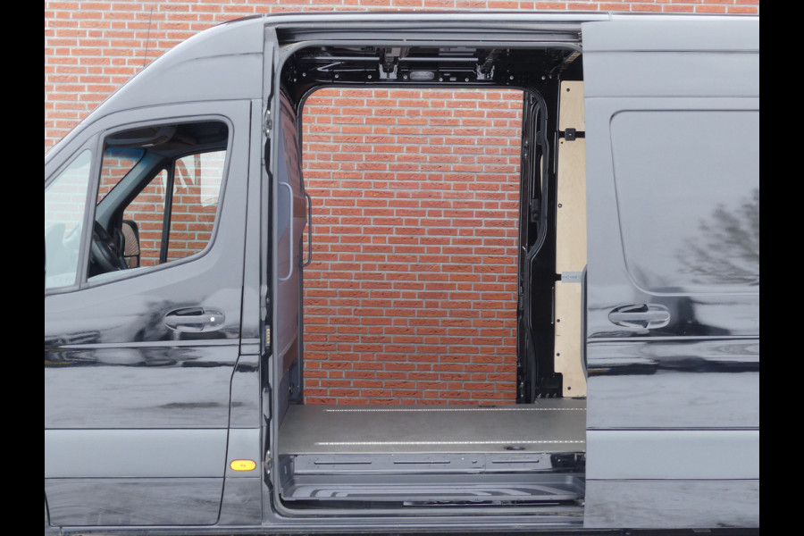 Mercedes-Benz Sprinter 319 CDI V6 3500KG Trekgewicht Dubbele Schuifdeuren LED