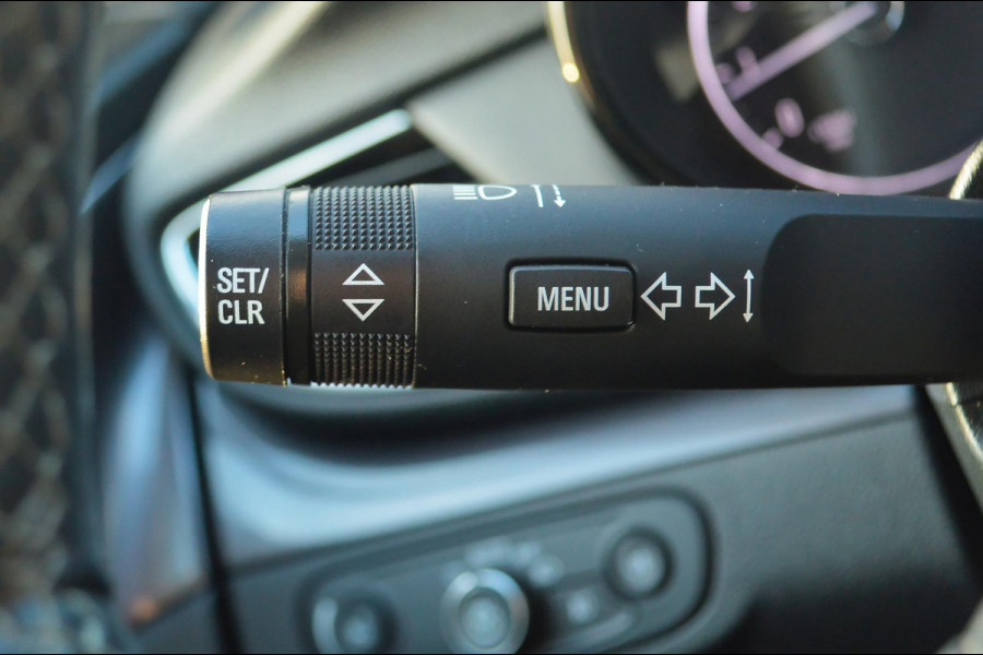 Opel Mokka X 1.4 Turbo Innovation | Leder | Stoel- en stuurverwarming | Camera