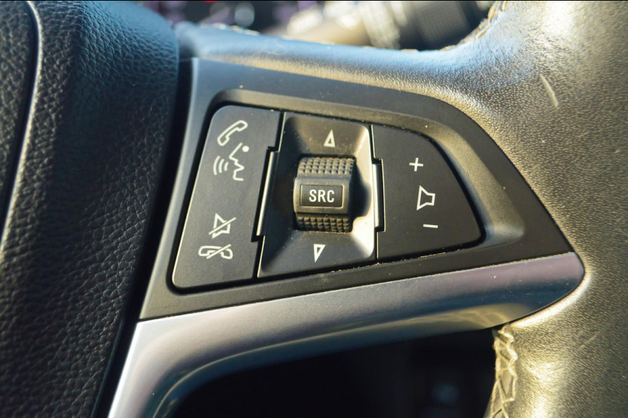 Opel Mokka X 1.4 Turbo Innovation | Leder | Stoel- en stuurverwarming | Camera