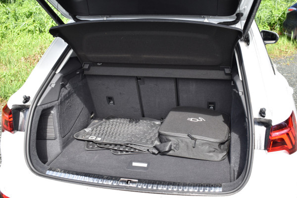 Audi Q3 45 TFSIe 245PK S-TRONIC S-LINE HYBRID LED/VIRTUAL/PDC/CARPLAY