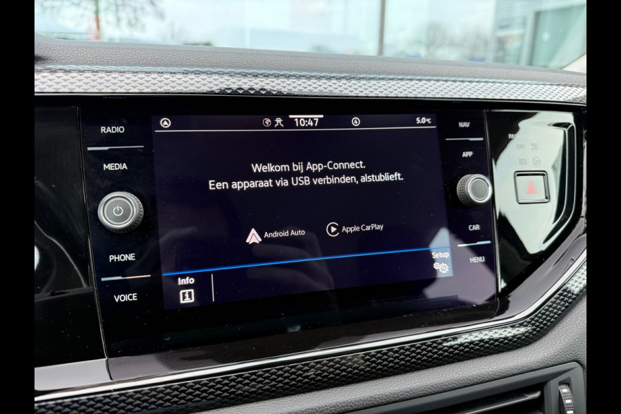 Volkswagen Polo 1.0 TSI Life Business - Automaat - Media Apple/Android - Parkeersensoren - Climate