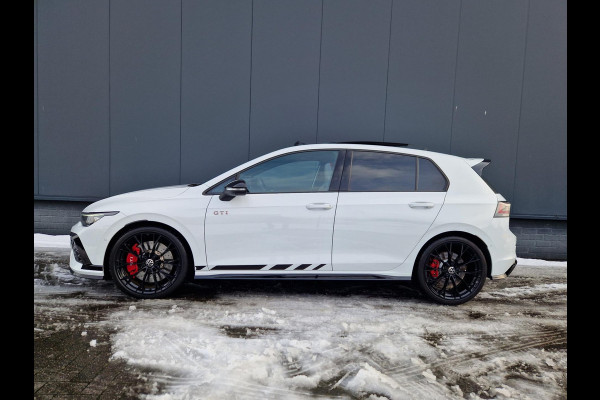 Volkswagen Golf 8.5 2.0 TSI GTI Clubsport /Akrapovic /HUD /H&K