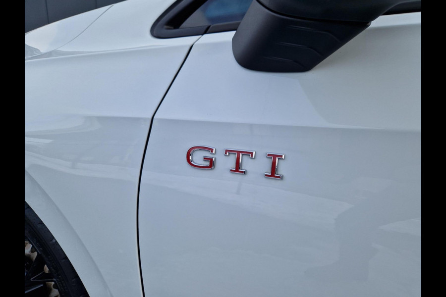 Volkswagen Golf 8.5 2.0 TSI GTI Clubsport /Akrapovic /HUD /H&K