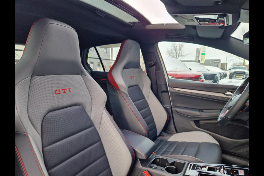 Volkswagen Golf 8.5 2.0 TSI GTI Clubsport /Akrapovic /HUD /H&K