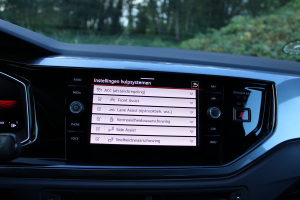 Volkswagen Polo 2.0 TSI GTI TSI 210PK DSG GTI-SPORT LED/CARPLAY/PDC FABRIEKS GARANTIE