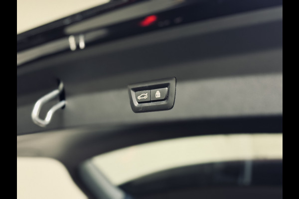 BMW X3 xDrive20i High Exe. M-Sport | 20" | HeadUp | Trekhaak