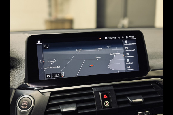 BMW X3 xDrive20i High Exe. M-Sport | 20" | HeadUp | Trekhaak