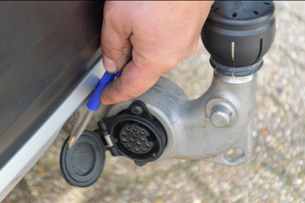 Volvo XC40 2.0 T4 Inscription | Wegklapbare trekhaak | Denim Blue + Beige leder | Stoelverwarming