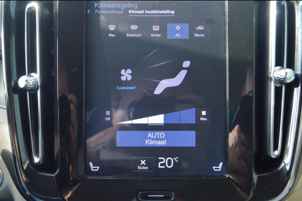 Volvo XC40 2.0 T4 Inscription | Wegklapbare trekhaak | Denim Blue + Beige leder | Stoelverwarming