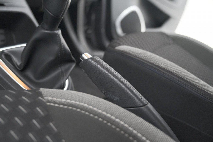 Renault Captur TCe 90 Intens | Camera | Dodehoekdetectie | Navigatie | Parkeersensoren