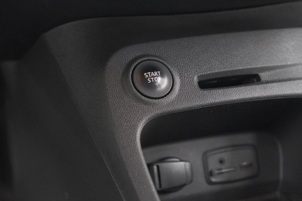 Renault Captur TCe 90 Intens | Camera | Dodehoekdetectie | Navigatie | Parkeersensoren