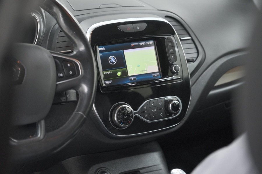 Renault Captur TCe 90 Intens | Camera | Dodehoekdetectie | Navigatie | Parkeersensoren