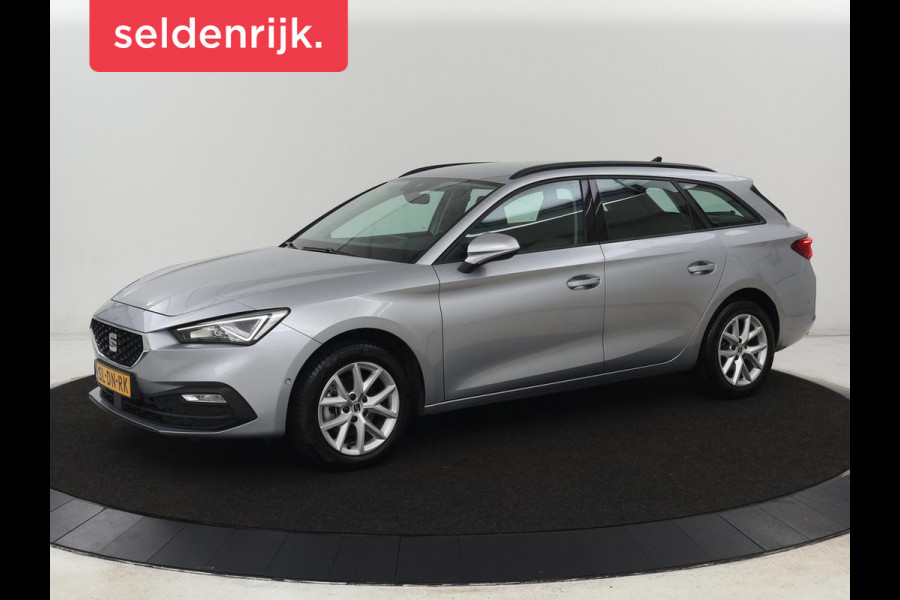 Seat Leon 1.0 eTSI Style | Trekhaak | Camera | Carplay | Full LED | Navigatie | Cruise control | Parkeerhulp | Climate control | Bluetooth