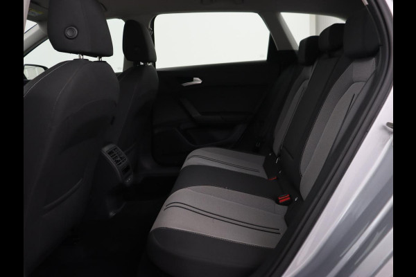 Seat Leon 1.0 eTSI Style | Trekhaak | Camera | Carplay | Full LED | Navigatie | Cruise control | Parkeerhulp | Climate control | Bluetooth